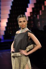 Model walks the ramp for PC Jeweller Show at IIJW Day 5 Grand Finale on 23rd Aug 2012 (132).JPG